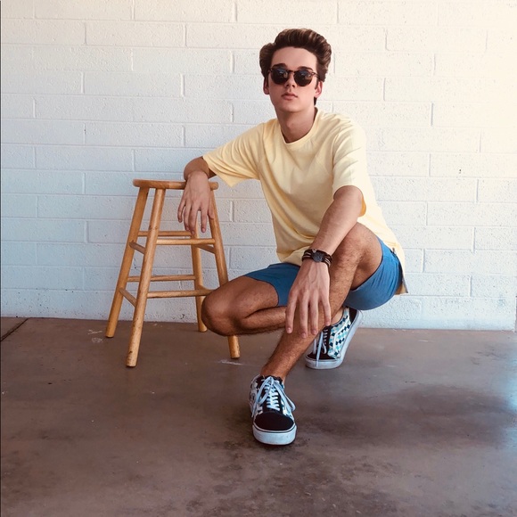 Meet your Posher, Noah - Picture 3 of 5